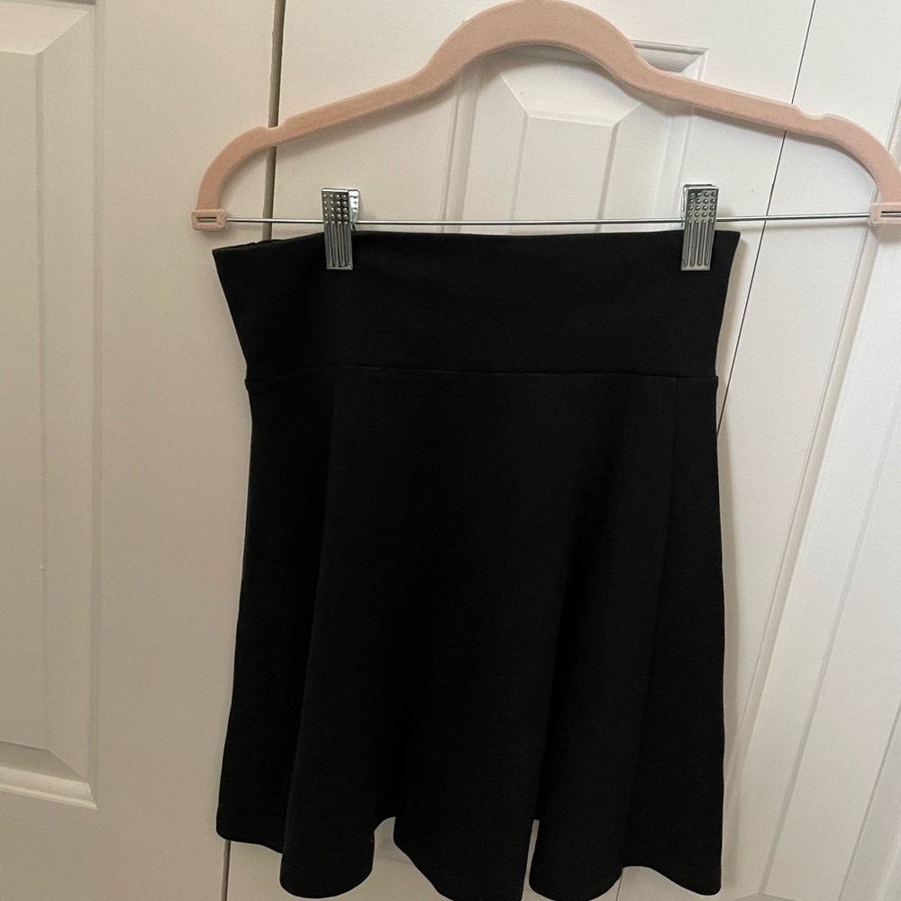Black A-Line Mini Skirt for Casual Occasions